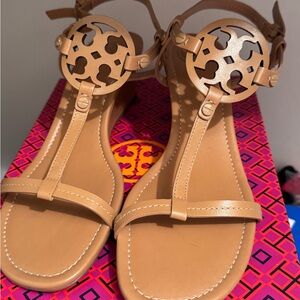Tory Burch Beige Leather Sandals